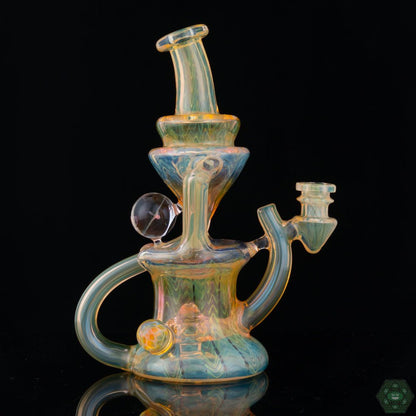  Fumed Glass Recycler with Implosion Marble: The STF Glass Fumed Recycler #5 features a unique implosion marble design, adding a visually stunning element to its fumed glass aesthetic